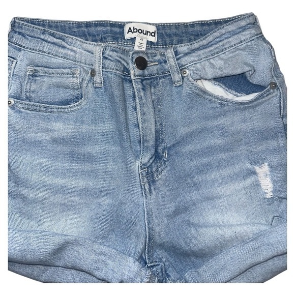Abound Light Wash Distressed Cuffed‎ Denim Shorts Size 26 - Picture 2 of 6